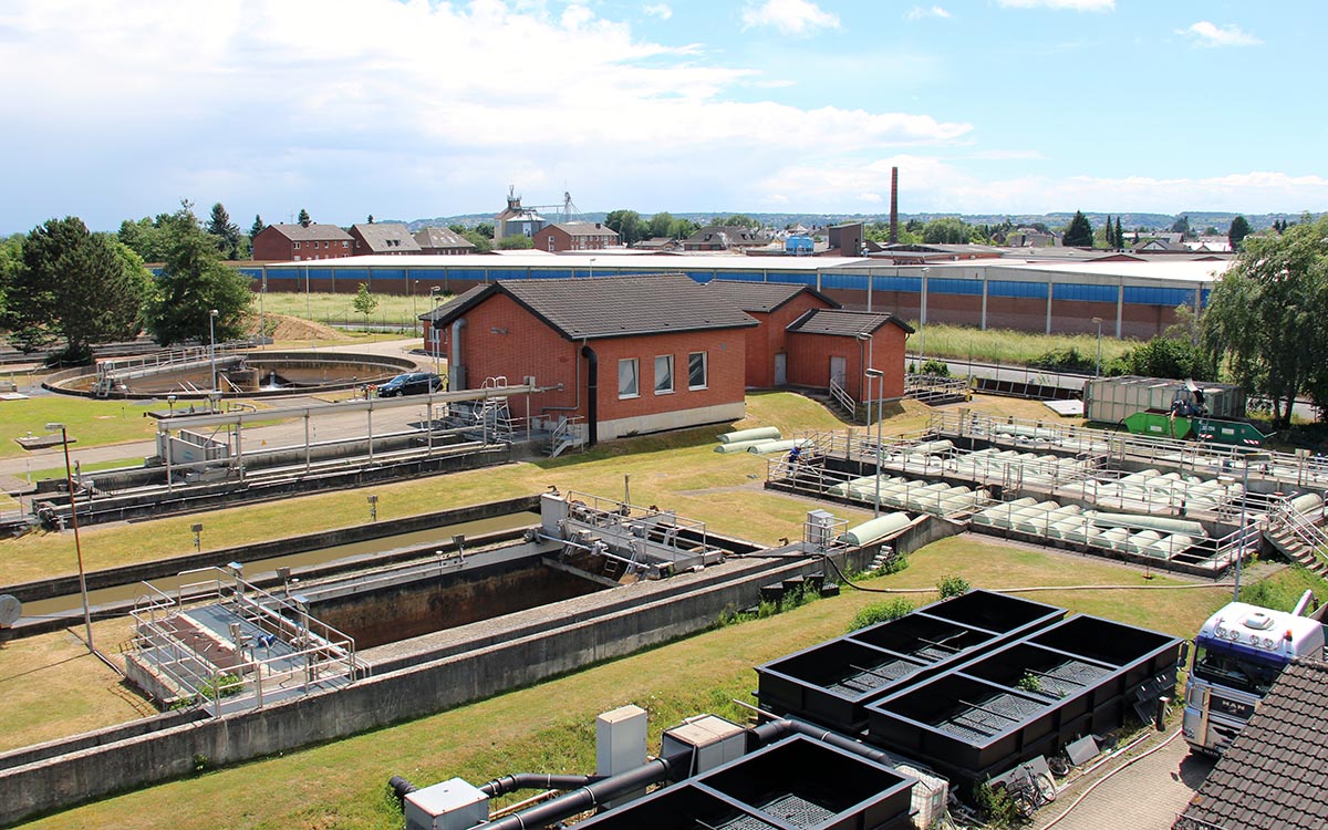 Entleerung des Faulturms der Kläranlage Sechtem am 7. Juni 2017 durch eine Spezialfirma