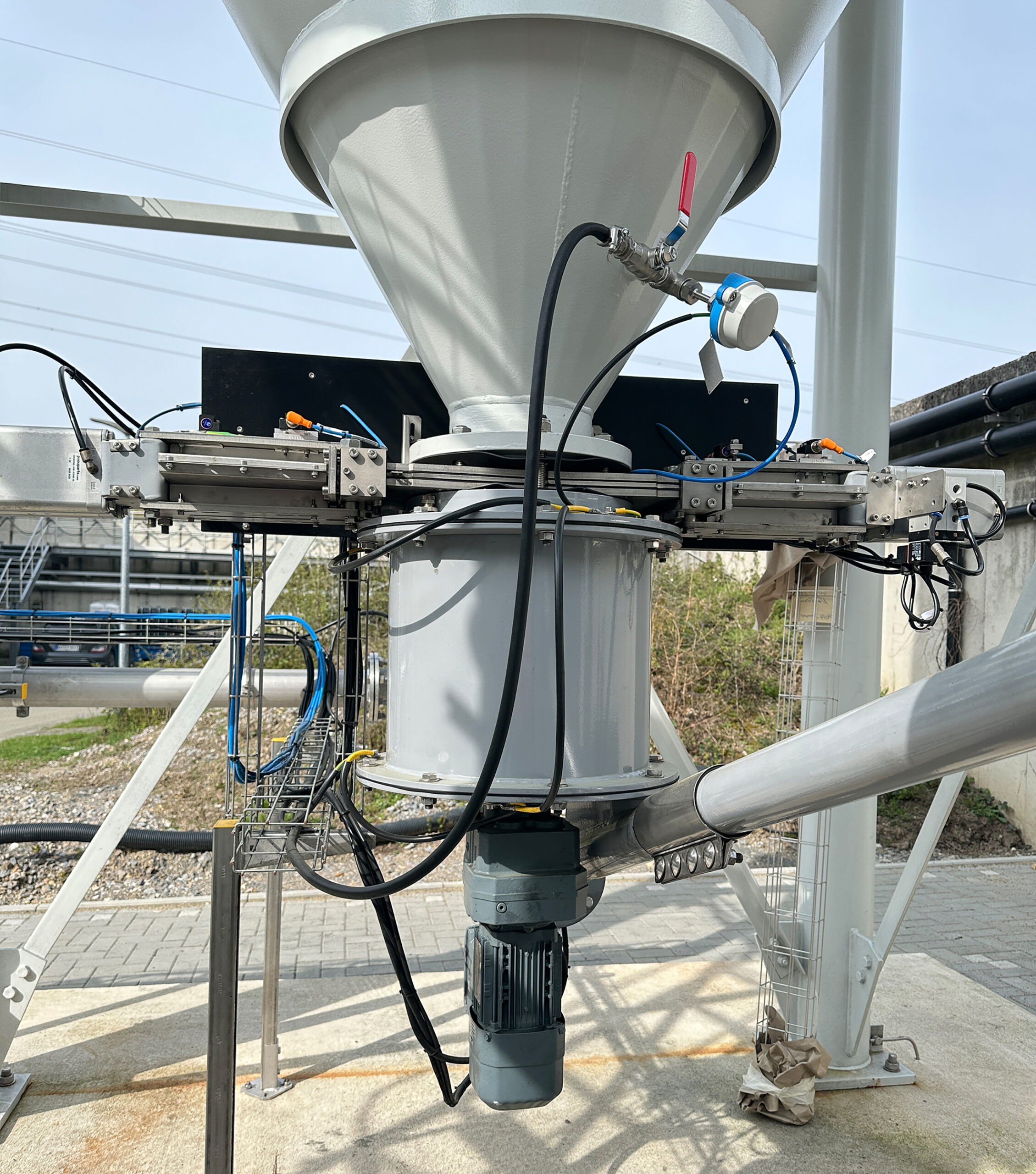 Pulveraktivkohlesilo